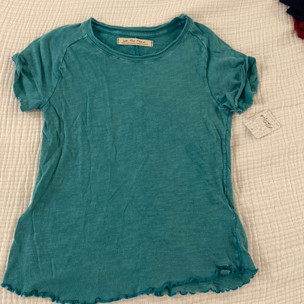 Small we the free NWT